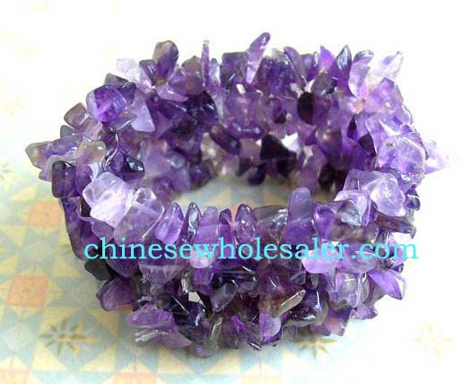 Manufacturer and wholesaler distributes fashion gemstone jewelry. Fashion wide stretchy bracelet with multiple amythest crystal chips inlaid    
              
        