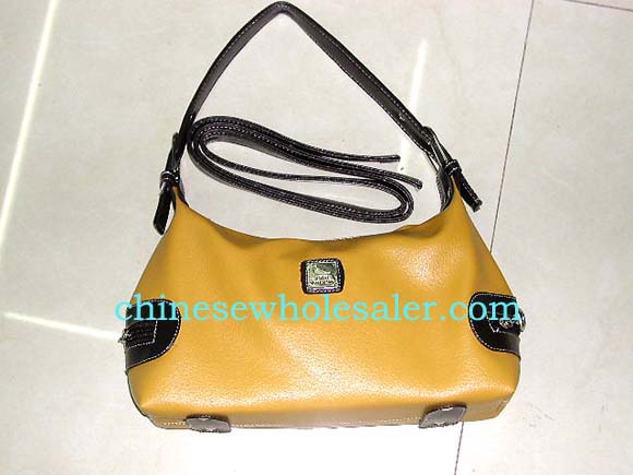Imitation leather wholesale handbag store supplies discount products. Dark yellow imitation leather fashion purse with black short and long shoulder strap has zipper center and black zipper design at sides     


   