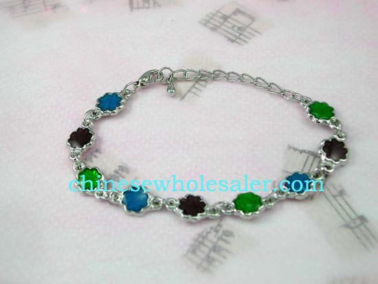 Jewelry supply shop wholesale fashion bracelets. Fashion chain bracelet designs with colored enamel in flower design.    
              
        