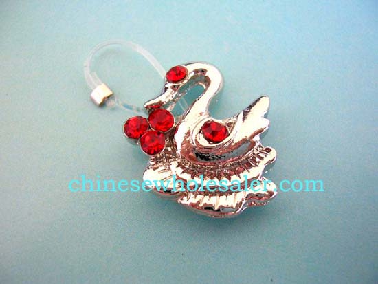 Precious stone jewelry supply shop exchange sells wholesale products.  Fashion clear band toe ring in swan design with red mini cz inlaid     


   