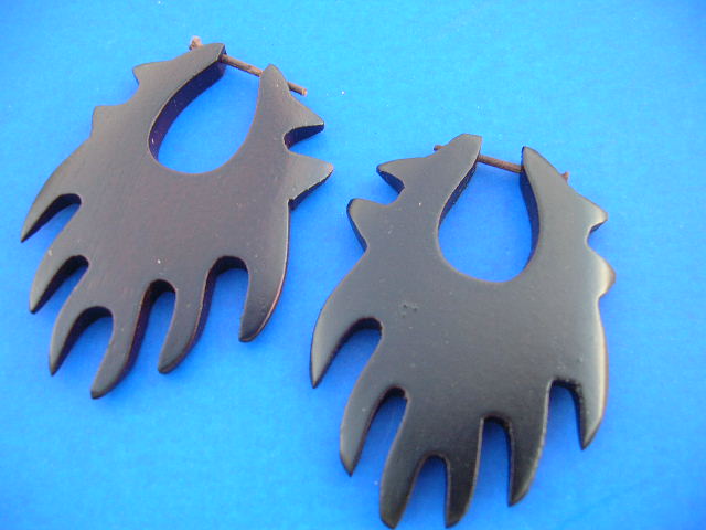 Hot fashion natural wood earrings in trendy tribal design - Catalog wholesale shopping