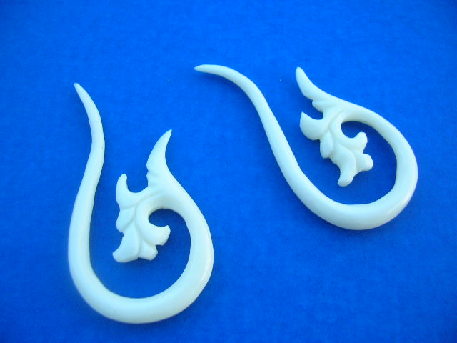 Beautiful bone earring in loop fashion with flowering theme - jewellery distribution warehouse