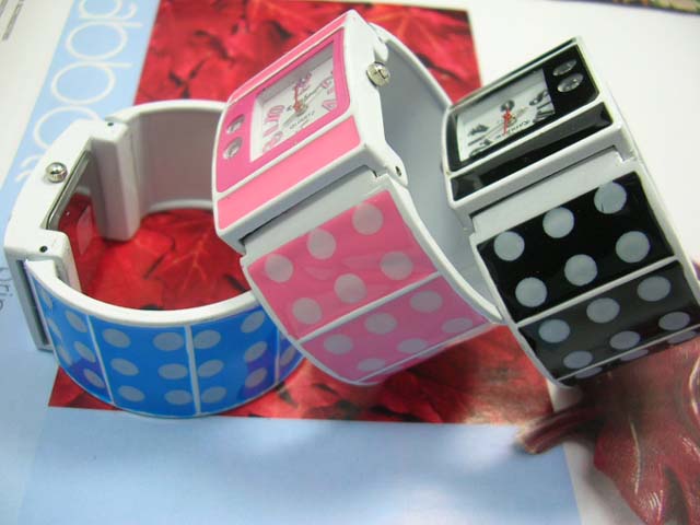 Teen polka dot theme fancy watch - jewellery express wholesaler